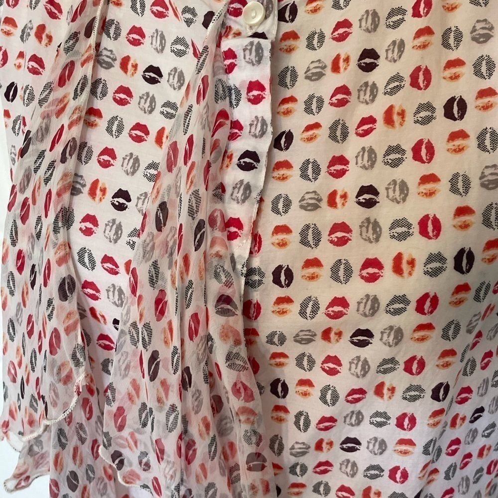 Gap Sleeveless Button Down Lips Top, Medium - image 5